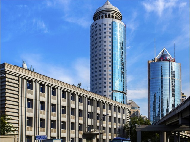 上海厕所防潮板隔断多少钱